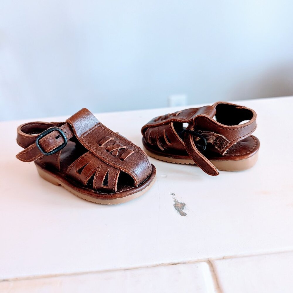 VTG Newborn Superoos Brown Leather Sandals Sz 1 Fisherman Baby Shoes Closed-Toe